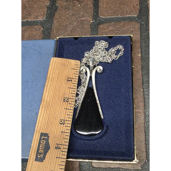 Vintage Avon Silver Tone Black Cabochon large Teardrop Statement Pendant - Picture 3 of 3